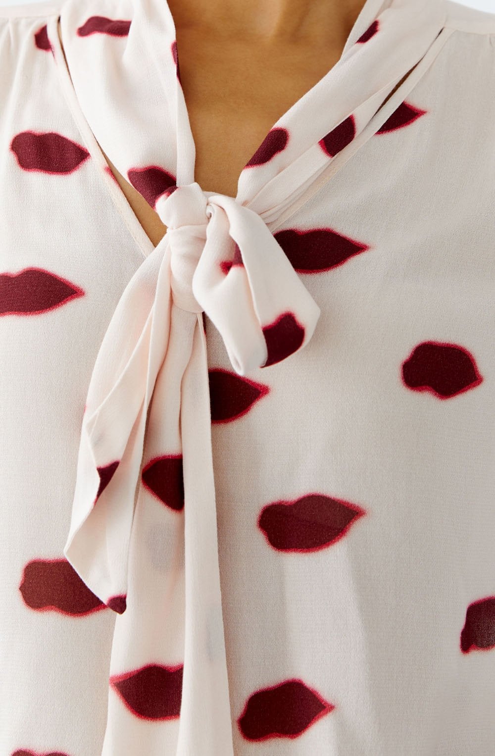 Rose Red Cafe Rouge Kiss Blouse
