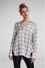 Silky Chain Print Blouse