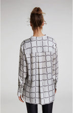 Silky Chain Print Blouse
