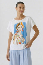 Striking Design T-Shirt