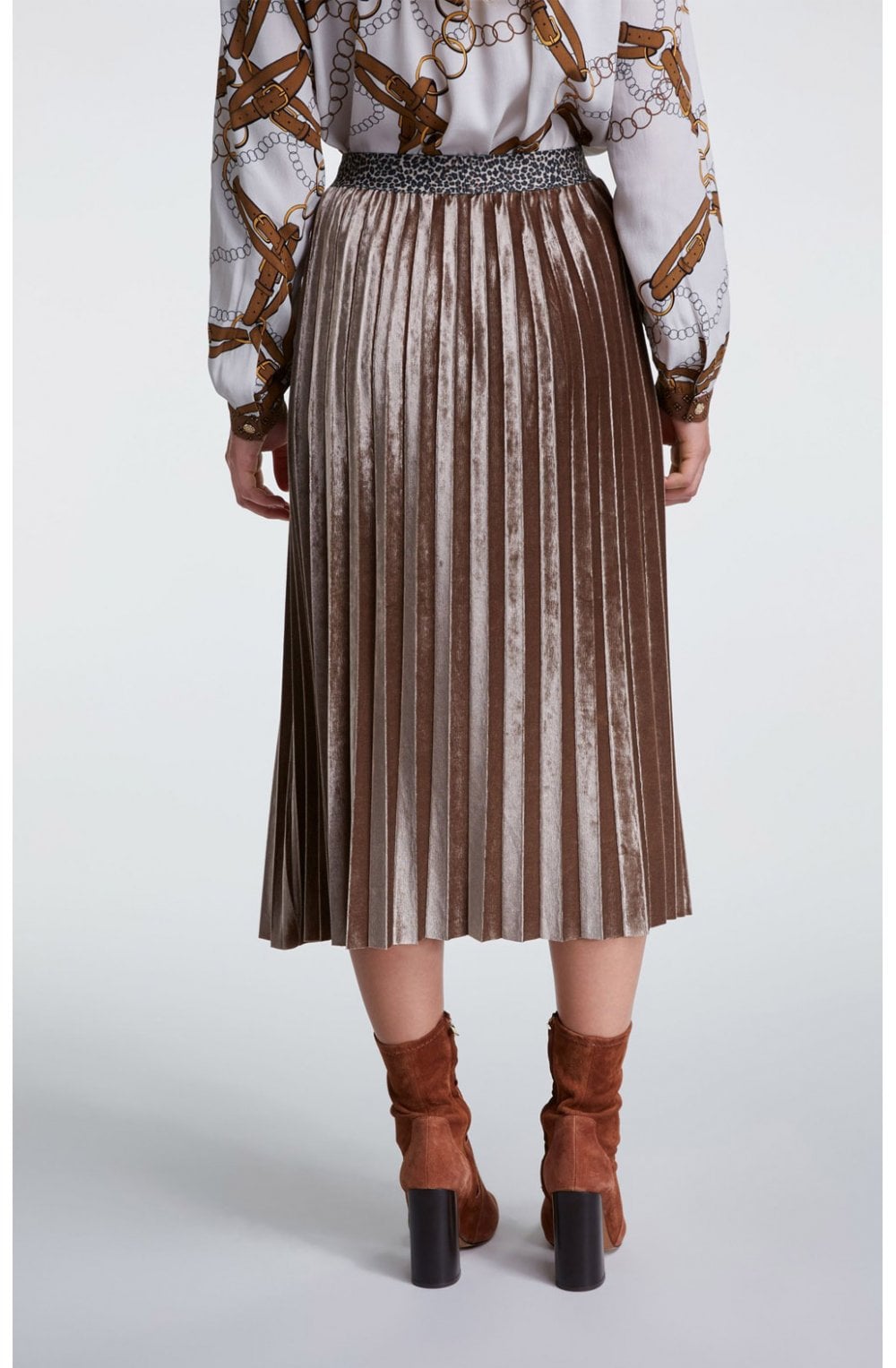 Velvet Pleated Skirt