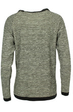 Round neck loose fit jumper brown and cream