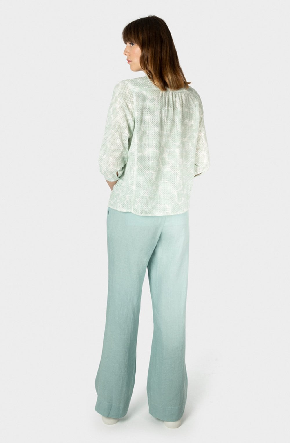 Ice Flow Fine Diamond Broderie Anglaise Sleeve Blouse