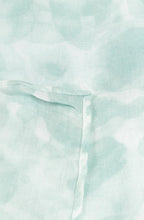 Ice Flow Lightweight Scarf
