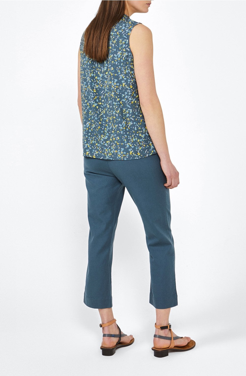 Patterned Sleeveless Blouse