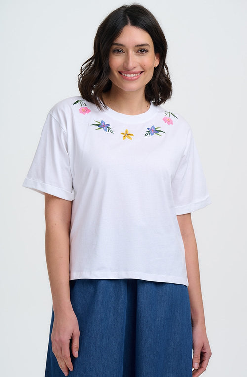 Flower Chain White Celia T Shirt