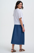 Flower Chain White Celia T Shirt