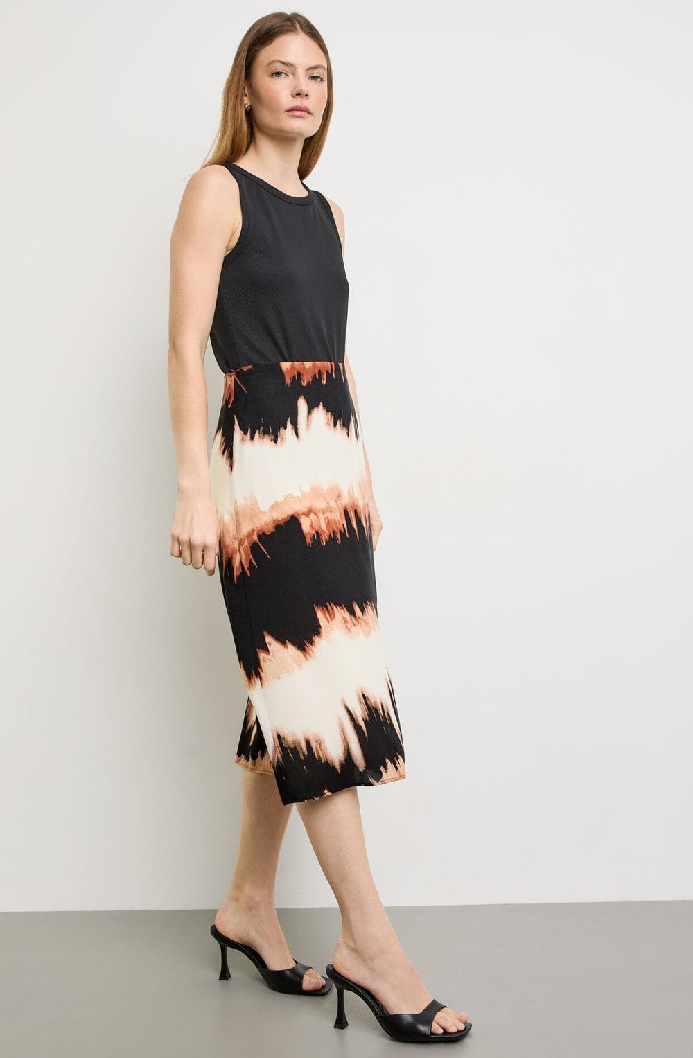 Black and Savannah Flared Midi Skirt