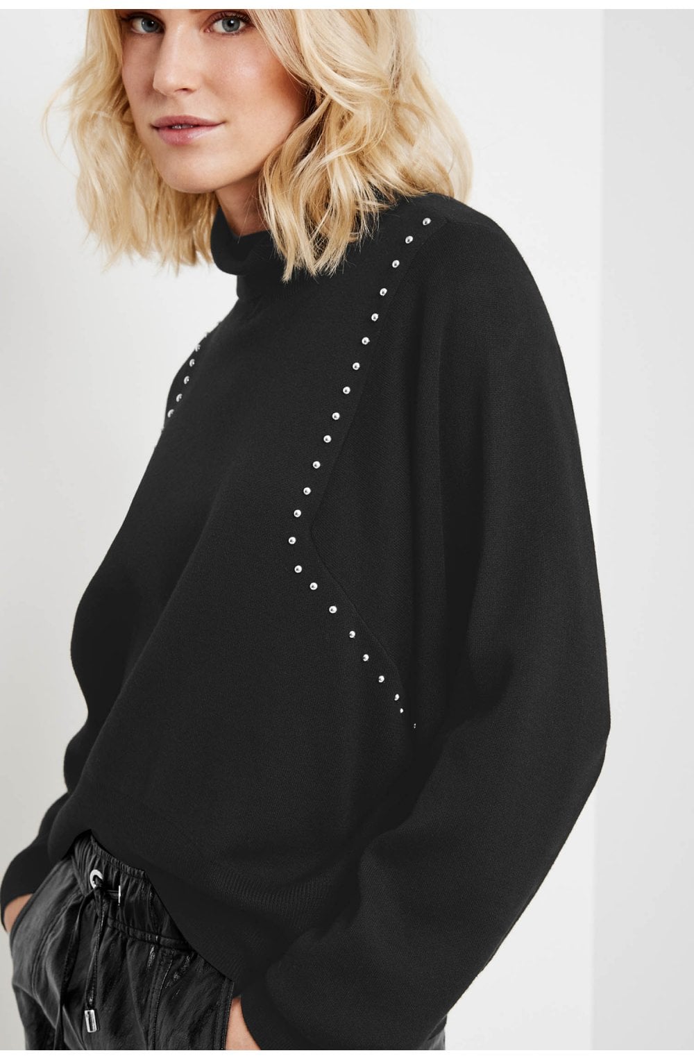 Black Bead Detailed Jumper