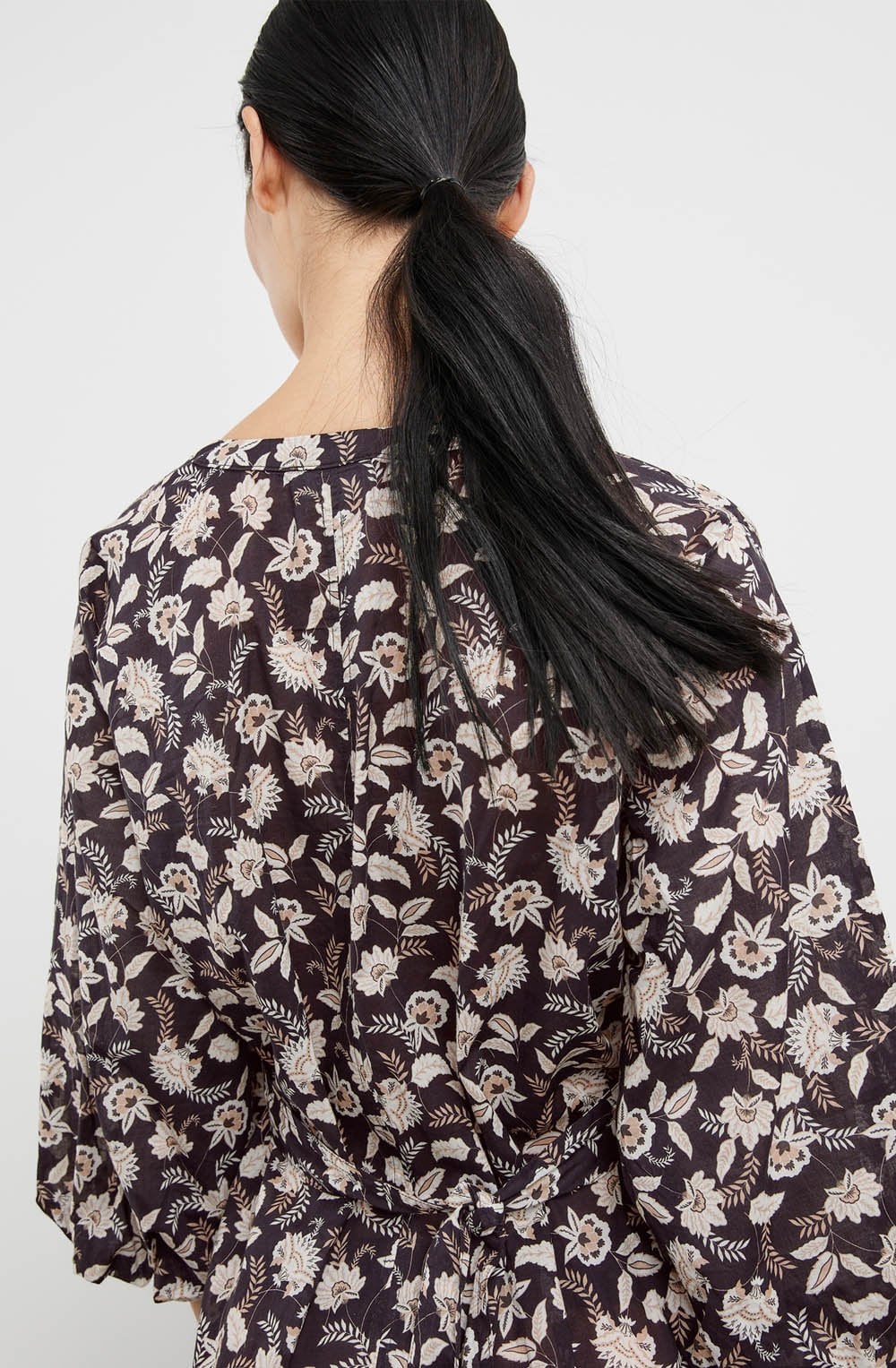 Black Floral Print Balloon Sleeved Midi Dress