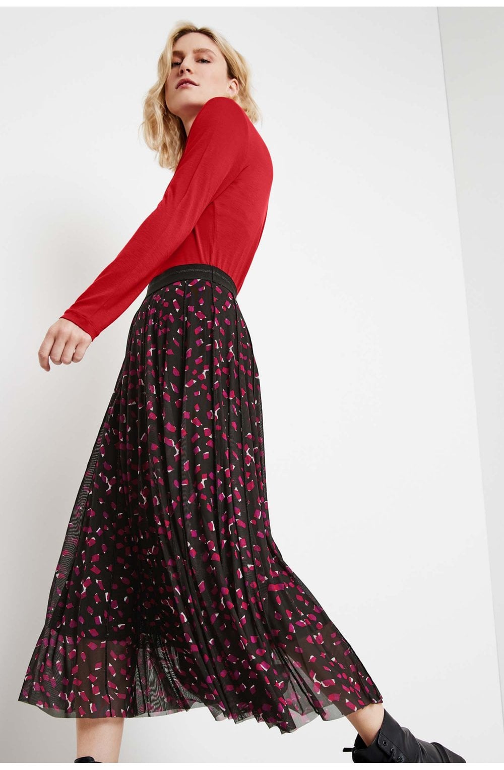 Black & Red Patterned Skirt