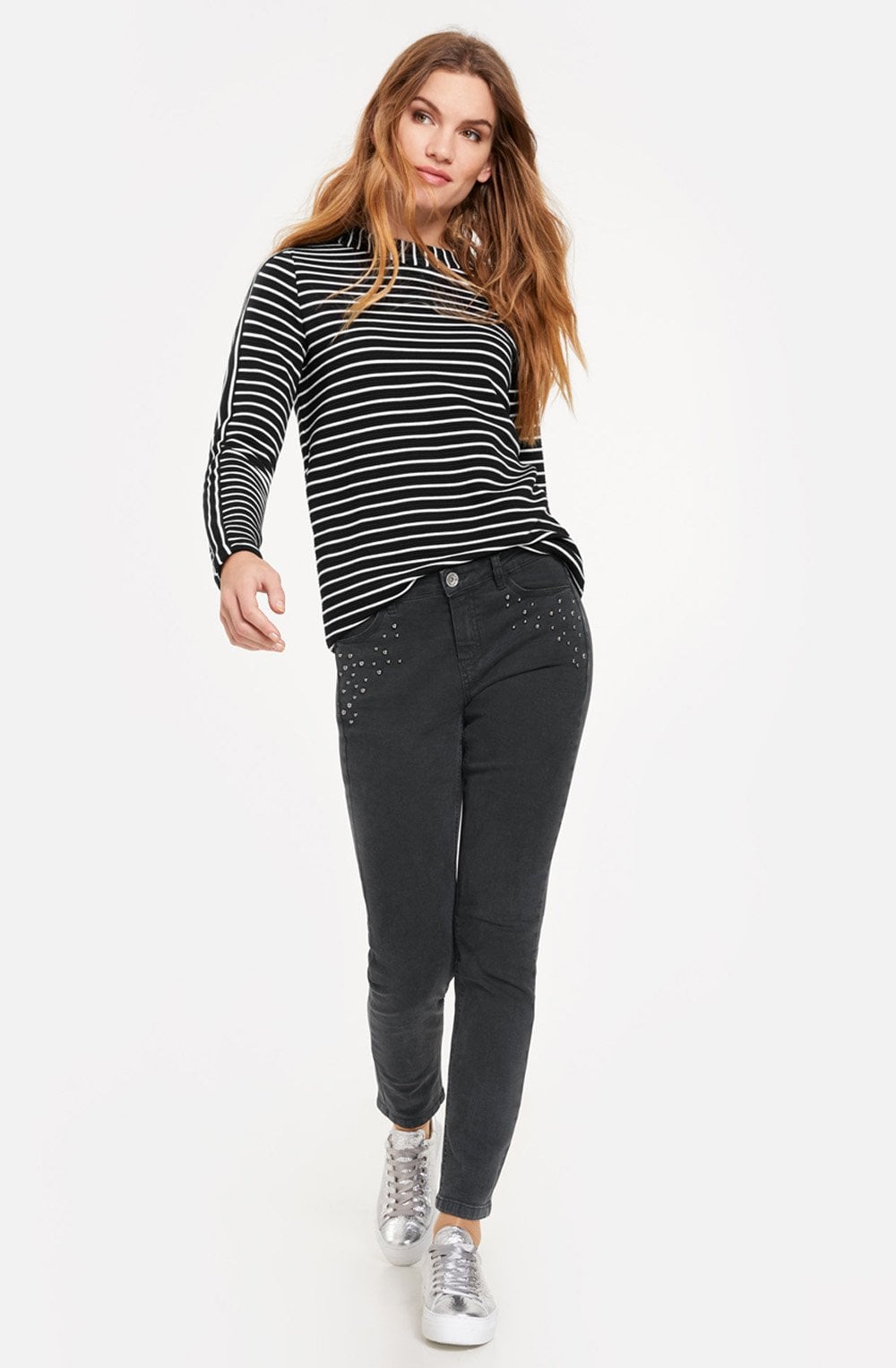 Black Stud Detailed Jeans