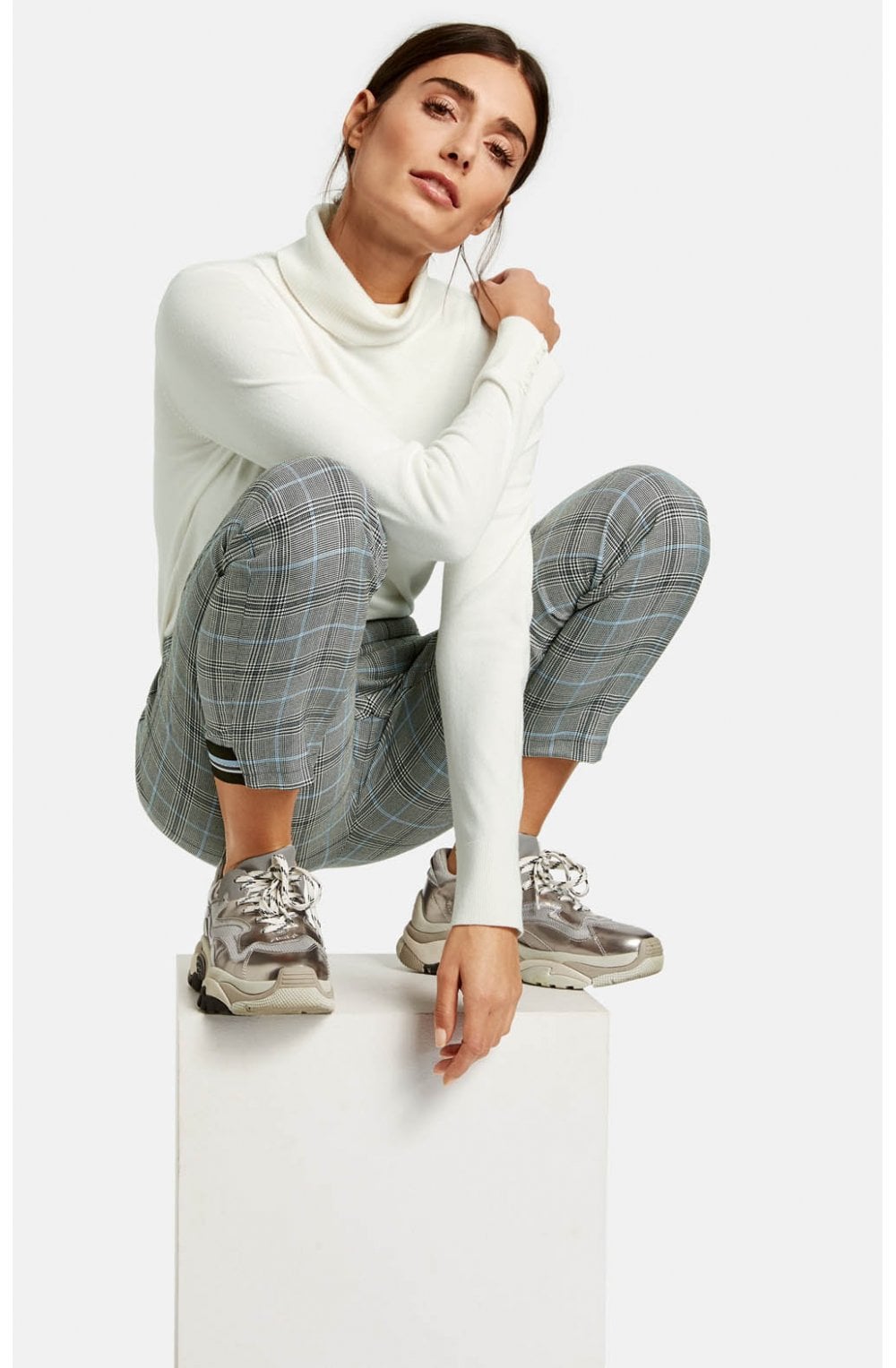 Black & White Check Trousers