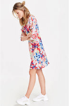 Bold Floral Print Shift Dress