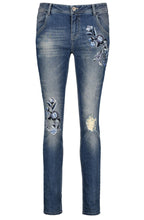 Embroidered Floral Detailed Jeans