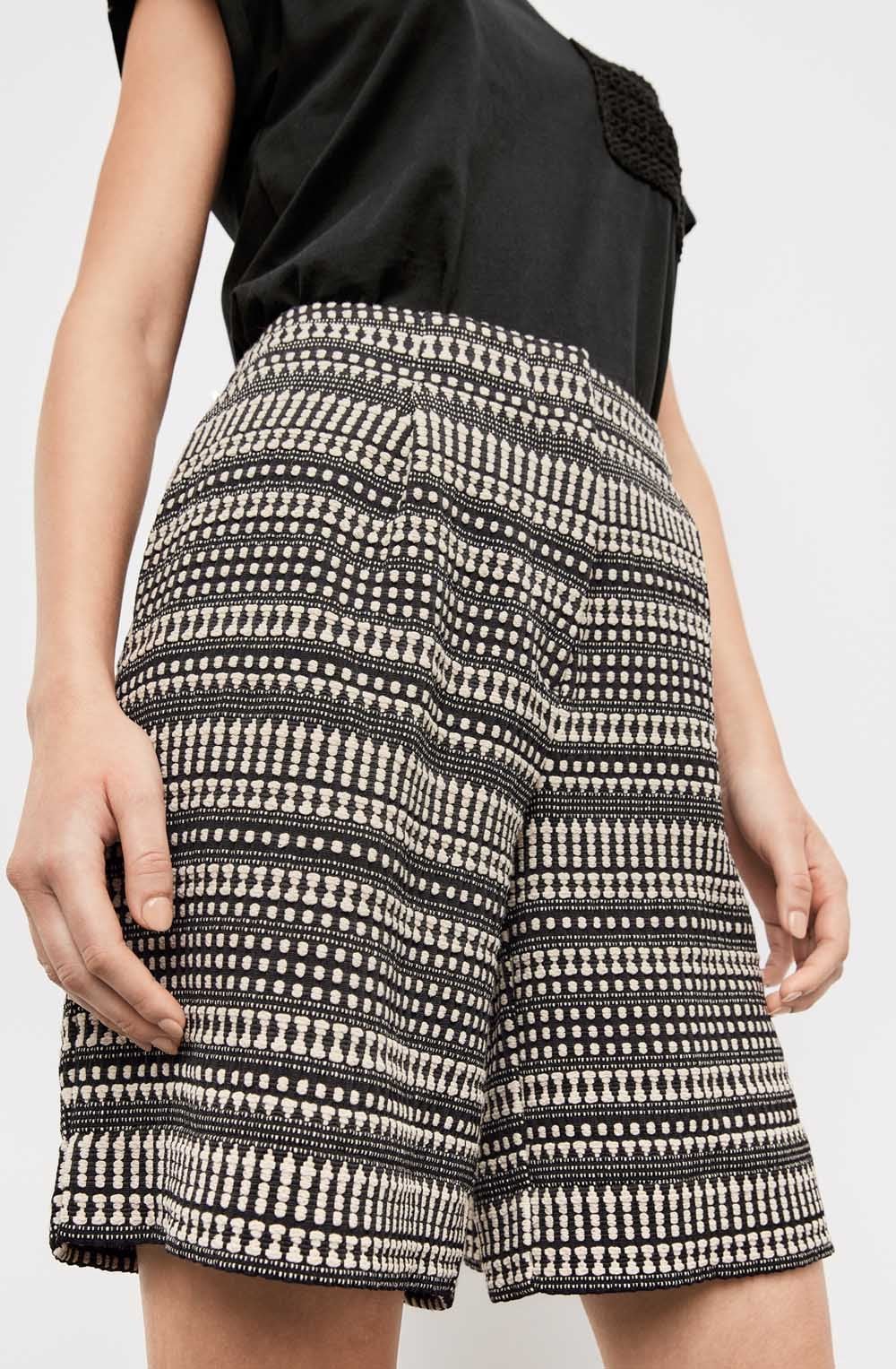 Jacquard Bemuda Shorts