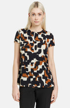 Light Creme Black and Tan Short Sleeved Blouse