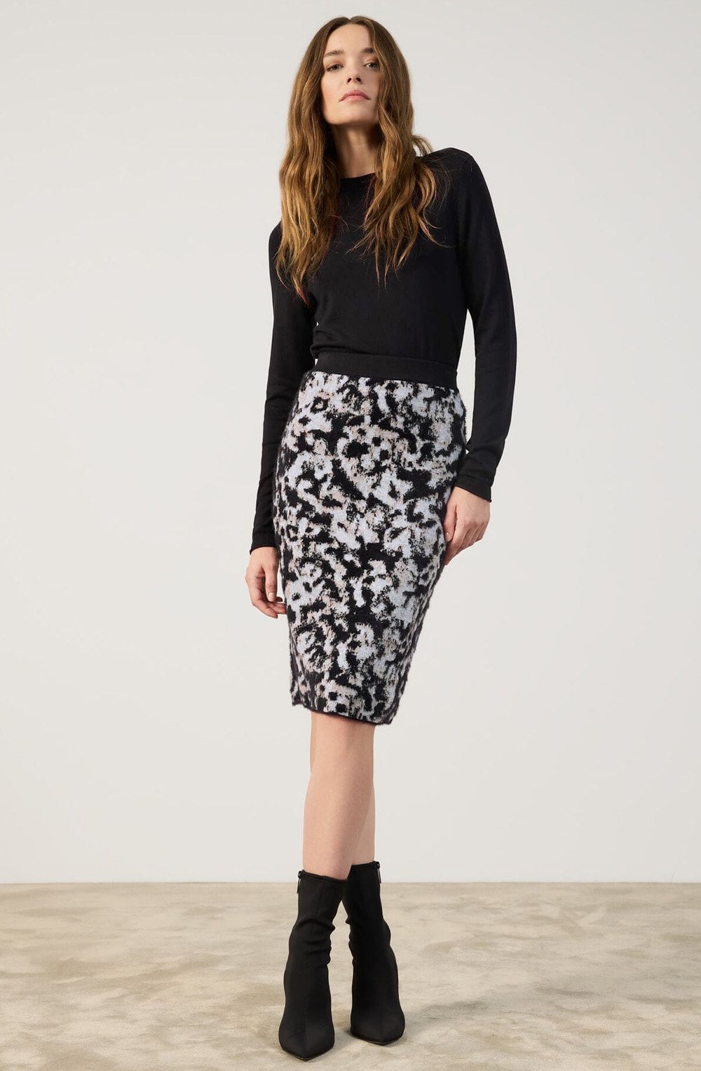Off White and Black Jacquard Midi Skirt