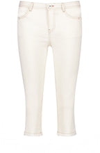 Off White Cropped Jeans