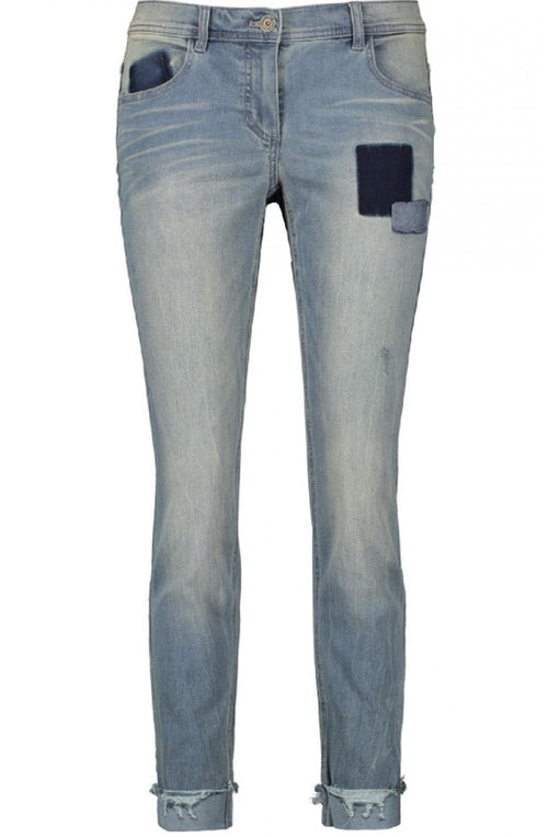 Patch Deatiled Jeans