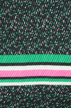 Pleated Effect Patterned Scarf