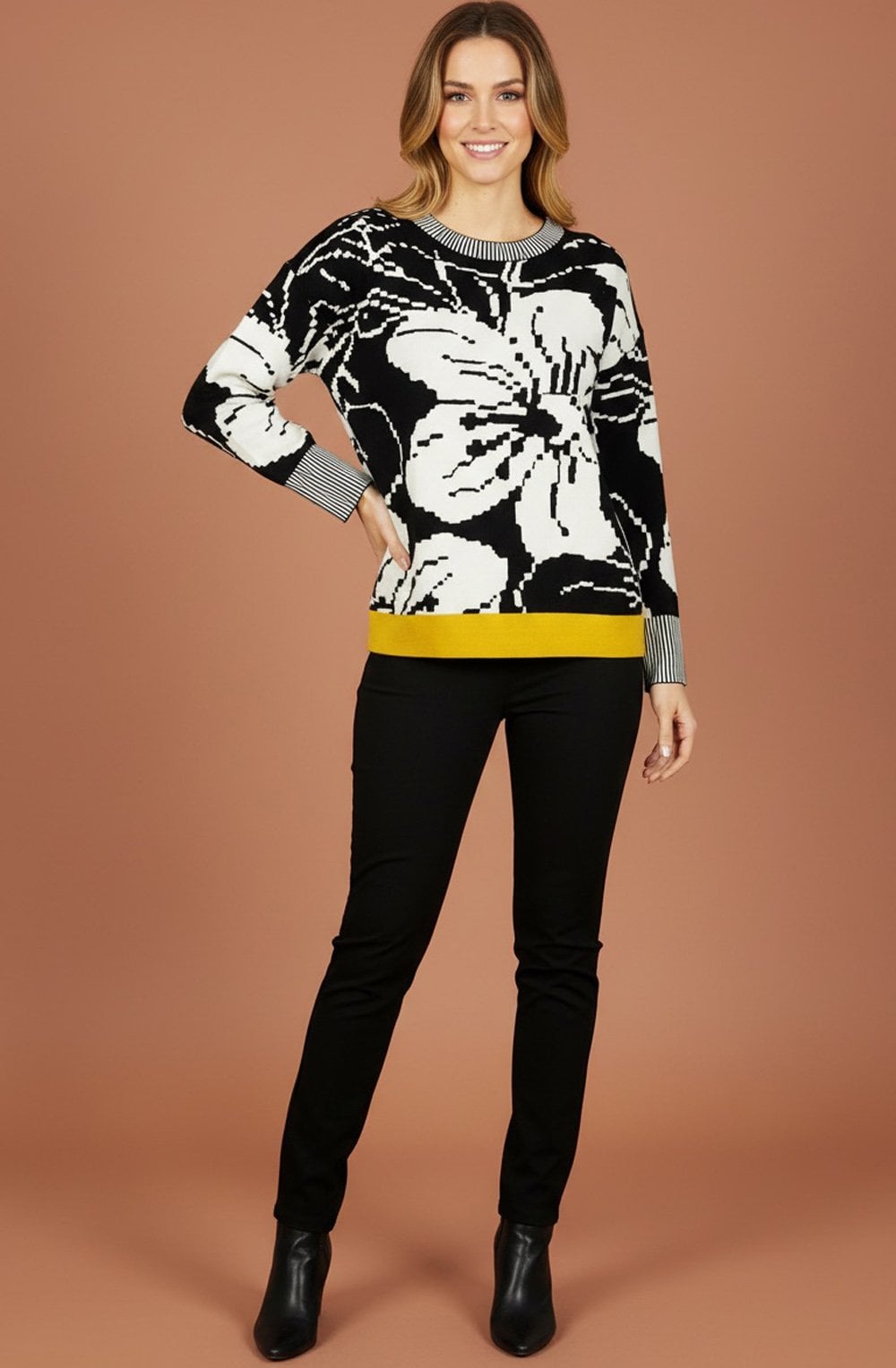Nero Black and White Flower Jacquard Jumper